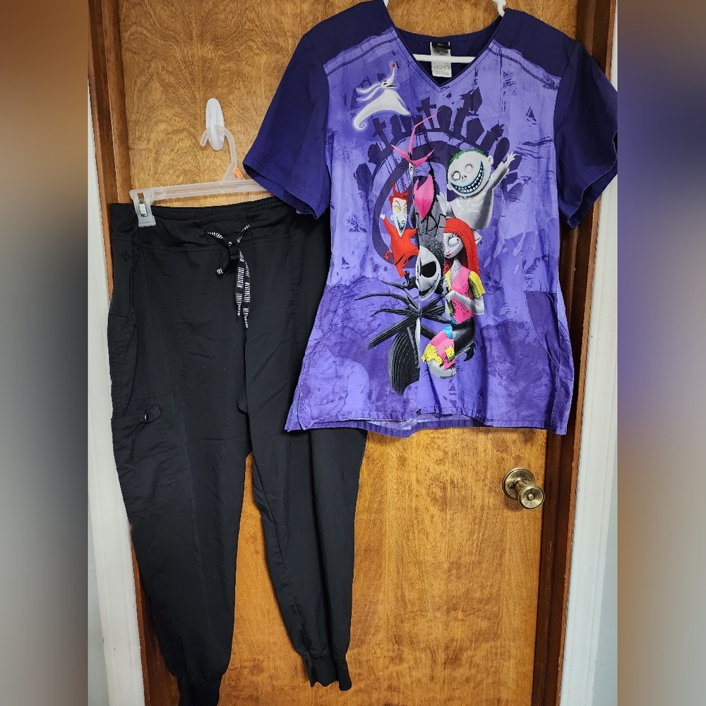 Nightmare before Christmas SCRUB SET